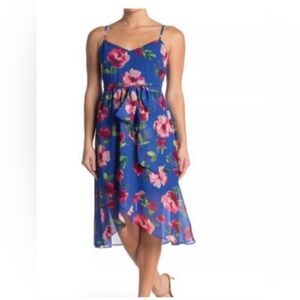 Vince Camuto Size 4 Midi Dress